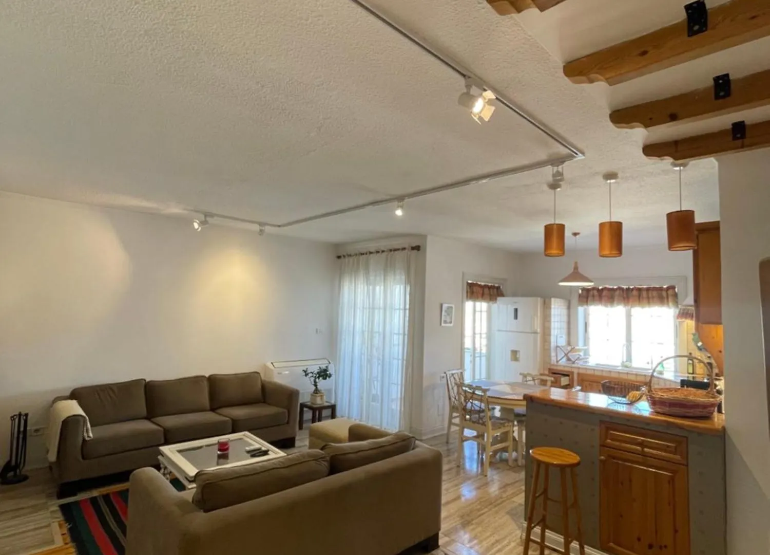 Apartment Lake 티라나
